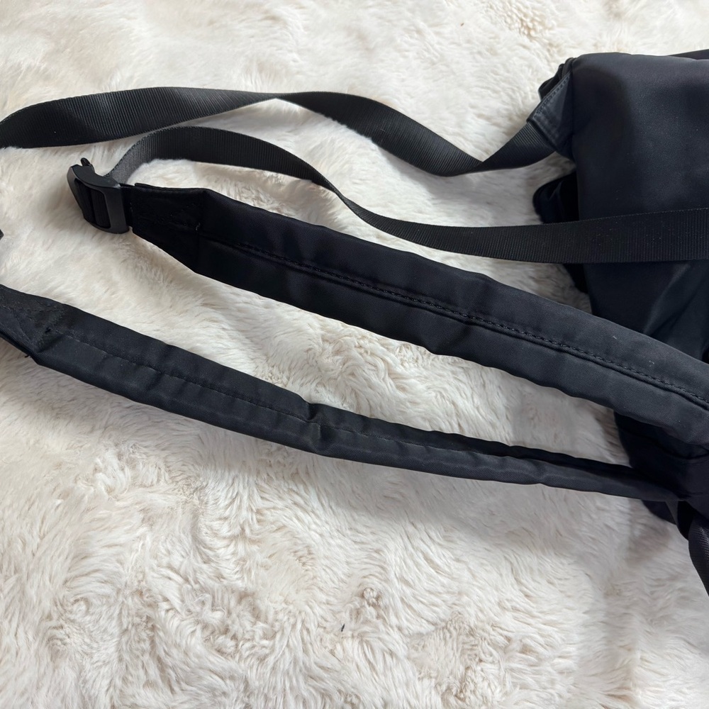 Zara Women’s Stylish Black Backpack with Phone case - Picture 9 of 9